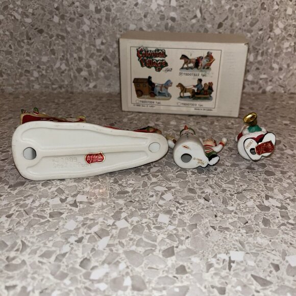 Lefton 1980s Colonial Village Horse Drawn Carriage Santa Bell Rings Snowman Boy - Picture 8 of 11